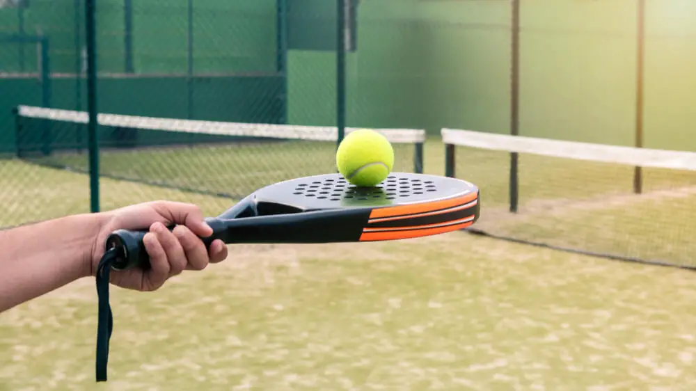 How To Hold A Padel Racket?